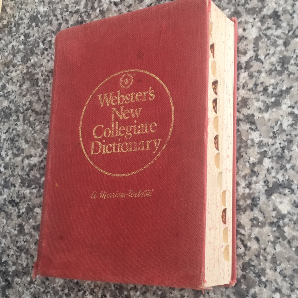 Vintage Websters New Collegiate Dictionary Red Cloth Hardcover 1977 Rare